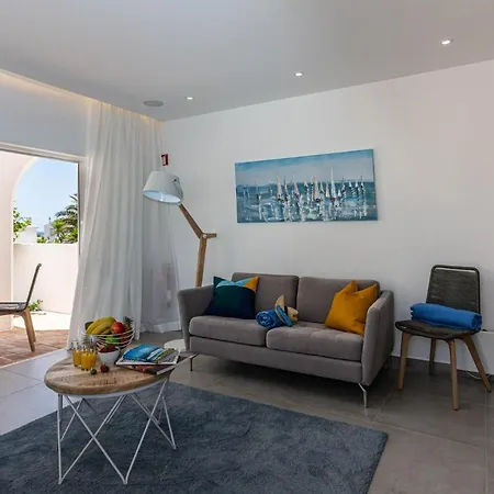 Apartment Lemon Tree
